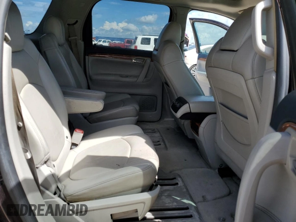 2008 Saturn Outlook XR z VIN 5GZER33738J307138, wystawiony jako Copart lot #72148844 z przebiegiem 189 173 mil mil oraz Szkoda całkowita • Salvage title. Historia ofert i sprzedaży dostępna na DreamBid. Obrazek 11.
