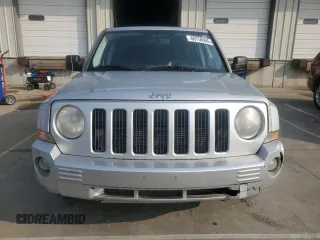 2008 Jeep Patriot Limited with VIN 1J8FF48W78D686169, listed as a Copart auction lot 60756965 with 142,440 mi miles and Clean title. Bid and sale history available at DreamBid. Image 5.
