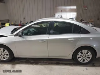 2015 Chevrolet Cruze LS with VIN 1G1PA5SH3F7150317, listed as a IAAI auction lot 41825885 with 88,180 mi miles. Bid and sale history available at carsss.com. Image 14.