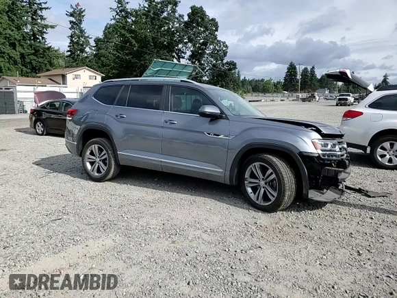 2018 Volkswagen Atlas SE with VIN 1V2PR2CA4JC555911, listed as a Copart auction lot 61905125 with 101,860 mi miles and Salvage title. Bid and sale history available at DreamBid. Image 15.