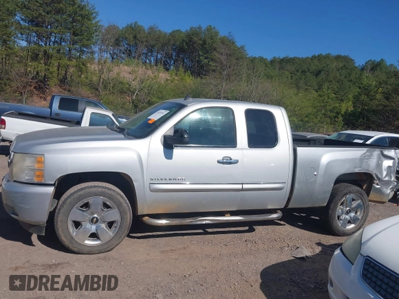 2011 Chevrolet Silverado 1500 LT with VIN 1GCRCSE04BZ229430, listed as a IAAI auction lot 41839292 with 182,777 mi miles and . Bid and sale history available at DreamBid. Image 14.