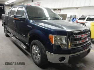 2013 Ford F-150 XL with VIN 1FTFW1CT7DKF97419, listed as a IAAI auction lot 41725218 with 86,441 mi miles. Bid and sale history available at carsss.com. Image 1.