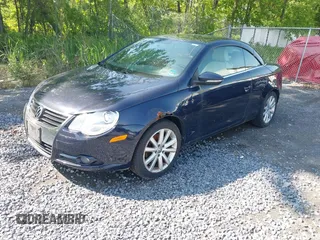2011 Volkswagen Eos Komfort с VIN WVWBW7AH3BV004442, выставлен на аукционе IAAI как лот 42405098 с пробегом 123 440 миль миль и . История ставок и продаж доступна на DreamBid. Изображение 2.
