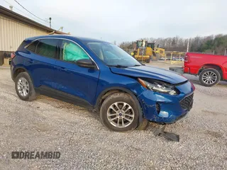 2022 Ford Escape SE with VIN 1FMCU9G64NUA65087, listed as a IAAI auction lot 41807209 with 15,114 mi miles. Bid and sale history available at carsss.com. Image 1.