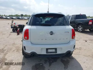 2016 MINI Countryman S with VIN WMWZC3C53GWP53582, listed as a IAAI auction lot 42400636 with Not provided miles and . Bid and sale history available at DreamBid. Image 16.