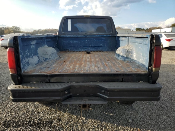 1993 Ford F-250 with VIN 1FTHX26M1PKA32006, listed as a Copart auction lot 79642484 with Not provided miles and Salvage title. Bid and sale history available at DreamBid. Image 6.