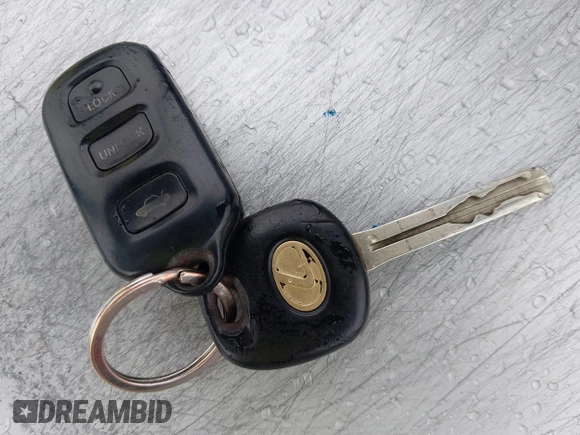 1999 Lexus ES 300 с VIN JT8BF28G9X5060374, выставлен на аукционе IAAI как лот 41809173 с пробегом 240 274 миль миль и . История ставок и продаж доступна на DreamBid. Изображение 11.