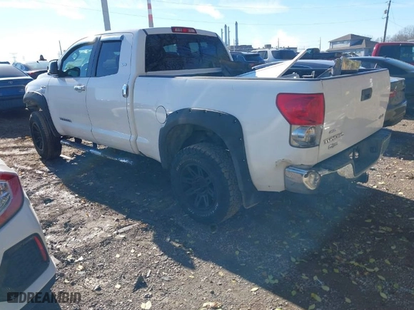 2007 Toyota Tundra SR5 with VIN 5TFBT54107X004759, listed as a IAAI auction lot 40944492 with 303,365 mi miles. Bid and sale history available at carsss.com. Image 3.