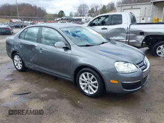 2010 Volkswagen Jetta SE with VIN 3VWRZ7AJ5AM162053, listed as a IAAI auction lot 41811153 with 141,988 mi miles and . Bid and sale history available at DreamBid. Image 1.