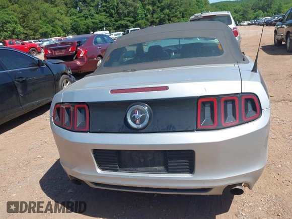 2014 Ford Mustang V6 с VIN 1ZVBP8EM9E5314011, выставлен на аукционе IAAI как лот 42332004 с пробегом 133 361 миль миль и . История ставок и продаж доступна на DreamBid. Изображение 16.