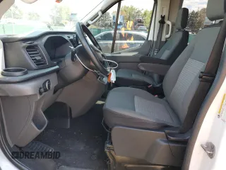 2020 Ford Transit Passenger XL z VIN 1FBAX2C8XLKA60992, wystawiony jako Copart lot #56517485 z przebiegiem 83 982 mil mil oraz Szkoda całkowita • Salvage title. Historia ofert i sprzedaży dostępna na DreamBid. Obrazek 7.