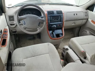 2005 Kia Sedona LX with VIN KNDUP132856716570, listed as a Copart auction lot 45848965 with 137,589 mi miles and Salvage Title. Bid and sale history available at carsss.com. Image 8.