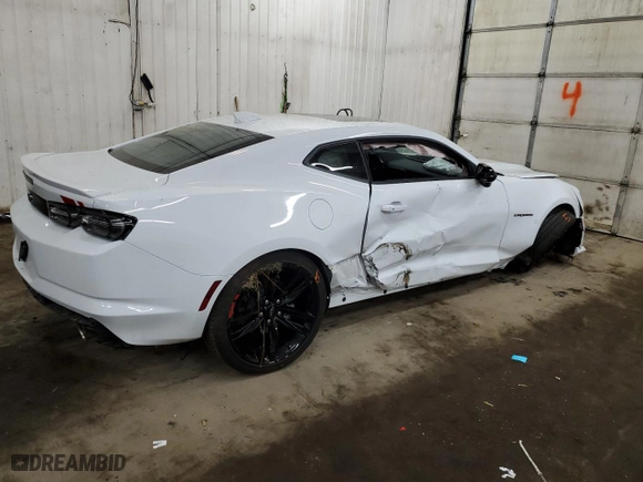 2024 Chevrolet Camaro 2LT with VIN 1G1FD1RS5R0118012, listed as a Copart auction lot 84410014 with 14,528 mi miles and Salvage Title. Bid and sale history available at carsss.com. Image 3.