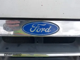 1994 Ford Explorer Eddie Bauer z VIN 1FMDU34X0RUB38962, wystawiony jako IAAI lot #41955041 z przebiegiem 1 088 mil mil oraz . Historia ofert i sprzedaży dostępna na DreamBid. Obrazek 6.