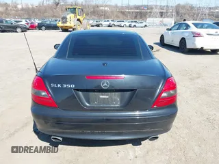 2008 Mercedes-Benz SLK 350 с VIN WDBWK56F48F179390, выставлен на аукционе IAAI как лот 41772723 с пробегом 148 691 миль миль и . История ставок и продаж доступна на DreamBid. Изображение 17.