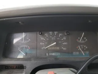 1994 Ford Aerostar z VIN 1FMDA31U3RZA55385, wystawiony jako Copart lot #54246685 z przebiegiem 229 036 mil mil oraz Szkoda całkowita • Salvage title. Historia ofert i sprzedaży dostępna na DreamBid. Obrazek 9.