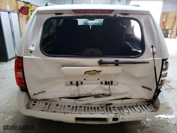 2009 Chevrolet Suburban LT w/2LT with VIN 1GNFK26329R238272, listed as a Copart auction lot 47787914 with 225,539 mi miles and Salvage Title. Bid and sale history available at carsss.com. Image 6.