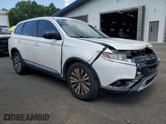 2019 Mitsubishi Outlander ES with VIN JA4AZ3A32KZ055742, listed as a Copart auction lot 65399155 with 131,854 mi miles and Clean title. Bid and sale history available at DreamBid. Image 4.