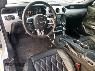 2015 Ford Mustang EcoBoost z VIN 1FA6P8TH3F5375212, wystawiony jako Copart lot #53436545 z przebiegiem 148 557 mil mil oraz Szkoda całkowita • Salvage title. Historia ofert i sprzedaży dostępna na DreamBid. Obrazek 8.