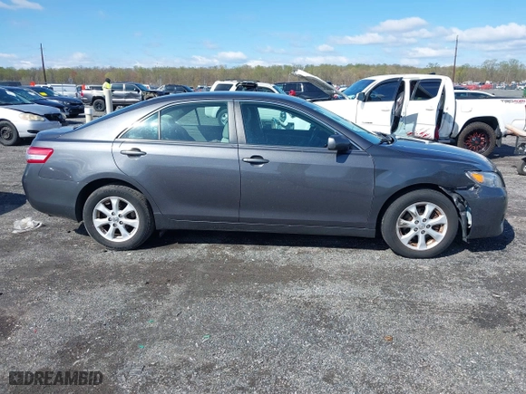 2011 Toyota Camry LE with VIN 4T1BF3EK6BU217577, listed as a IAAI auction lot 41983992 with 134,431 mi miles. Bid and sale history available at carsss.com. Image 13.