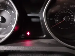 2015 Hyundai Elantra SE с VIN 5NPDH4AE7FH577003, выставлен на аукционе IAAI как лот 41253587 с пробегом Не указан миль и . История ставок и продаж доступна на DreamBid. Изображение 14.