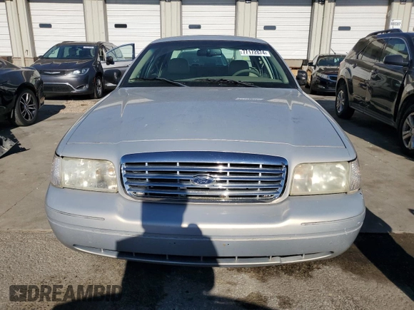 2007 Ford Crown Victoria LX с VIN 2FAFP74W27X102818, выставлен на аукционе Copart как лот 77172874 с пробегом 139 403 миль миль и Списание • Salvage title. История ставок и продаж доступна на DreamBid. Изображение 5.