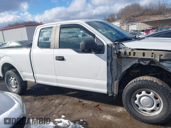 2017 Ford F-150 XL with VIN 1FTFX1EF9HFC85427, listed as a IAAI auction lot 41595903 with 176,235 mi miles. Bid and sale history available at carsss.com. Image 13.