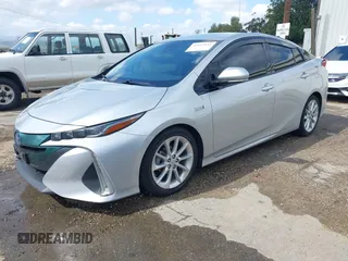 2017 Toyota Prius Plus z VIN JTDKARFP4H3035214, wystawiony jako IAAI lot #41952143 z przebiegiem 166 687 mil mil oraz . Historia ofert i sprzedaży dostępna na DreamBid. Obrazek 18.