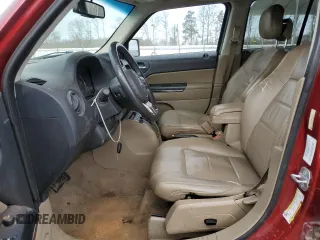 2014 Jeep Patriot Limited with VIN 1C4NJPCB2ED652952, listed as a Copart auction lot 43743095 with 186,092 mi miles and Salvage title. Bid and sale history available at DreamBid. Image 7.