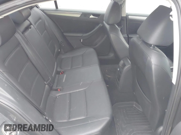 2014 Volkswagen Jetta TDI with VIN 3VWLL7AJ0EM389924, listed as a IAAI auction lot 41271290 with 241,452 mi miles and . Bid and sale history available at DreamBid. Image 8.