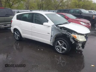 2005 Pontiac Vibe with VIN 5Y2SL63865Z432812, listed as a IAAI auction lot 42065308 with 173,803 mi miles. Bid and sale history available at carsss.com. Image 1.