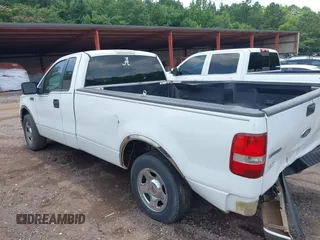 2007 Ford F-150 XL z VIN 1FTRF12W17NA74098, wystawiony jako IAAI lot #42462695 z przebiegiem 384 331 mil mil oraz . Historia ofert i sprzedaży dostępna na DreamBid. Obrazek 3.