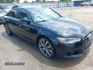 2013 Audi A6 Premium Plus z VIN WAUGFAFC2DN102426, wystawiony jako IAAI lot #42123322 z przebiegiem 188 023 mil mil oraz . Historia ofert i sprzedaży dostępna na DreamBid. Obrazek 1.