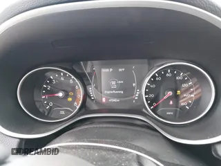 2021 Jeep Compass Altitude z VIN 3C4NJDBB0MT507515, wystawiony jako IAAI lot #41734030 z przebiegiem 47 042 mil mil oraz . Historia ofert i sprzedaży dostępna na DreamBid. Obrazek 7.
