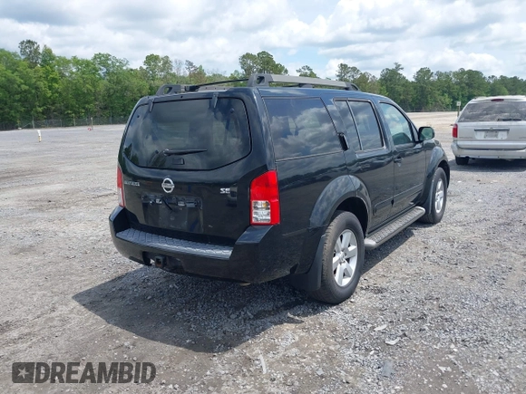 2008 Nissan Pathfinder S with VIN 5N1AR18U98C640561, listed as a IAAI auction lot 42126104 with 233,243 mi miles. Bid and sale history available at carsss.com. Image 4.