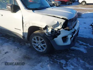 2021 Jeep Renegade Limited with VIN ZACNJDD15MPM23814, listed as a IAAI auction lot 41365411 with 51,349 mi miles and . Bid and sale history available at DreamBid. Image 6.