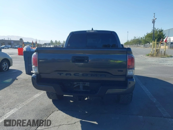 2020 Toyota Tacoma SR5 z VIN 3TMCZ5AN9LM296826, wystawiony jako IAAI lot #42533149 z przebiegiem 72 375 mil mil oraz . Historia ofert i sprzedaży dostępna na DreamBid. Obrazek 16.
