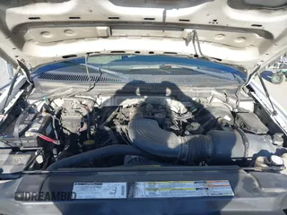 2000 Ford F-150 XL with VIN 1FTRX17W4YKA47244, listed as a IAAI auction lot 42076893 with 362,114 mi miles. Bid and sale history available at carsss.com. Image 10.