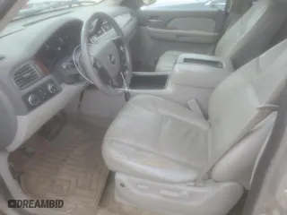 2007 Chevrolet Suburban LT with VIN 3GNFK16317G266460, listed as a Copart auction lot 43257695 with 294,952 mi miles and Salvage Title. Bid and sale history available at carsss.com. Image 7.