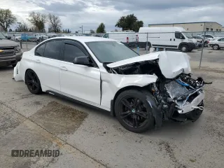 2013 BMW 3 Series 328i с VIN WBA3C1C5XDF440003, выставлен на аукционе Copart как лот 48165335 с пробегом 129 354 миль миль и Списание • Salvage title. История ставок и продаж доступна на DreamBid. Изображение 4.