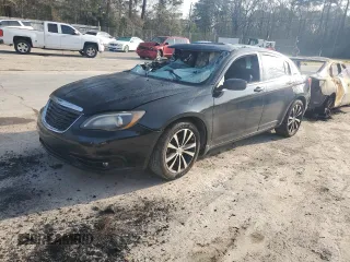 2012 Chrysler 200 S with VIN 1C3CCBHG2CN327304, listed as a Copart auction lot 48618835 with 0 mi miles and Salvage Title. Bid and sale history available at carsss.com. Image 1.
