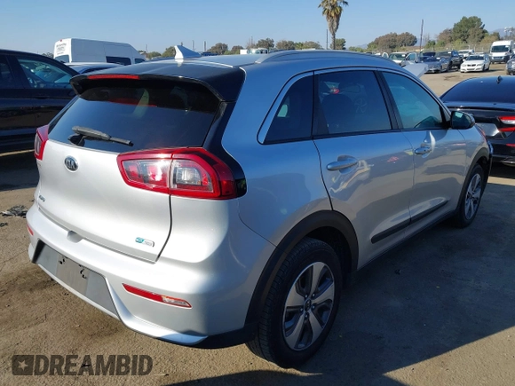 2019 Kia Niro LX with VIN KNDCB3LC3K5351134, listed as a IAAI auction lot 41364375 with 113,883 mi miles. Bid and sale history available at carsss.com. Image 4.