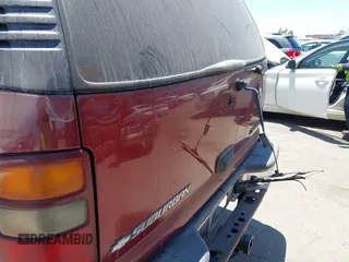 2003 Chevrolet Suburban LT z VIN 1GNEC16Z23J218746, wystawiony jako IAAI lot #42528186 z przebiegiem 132 078 mil mil oraz . Historia ofert i sprzedaży dostępna na DreamBid. Obrazek 6.