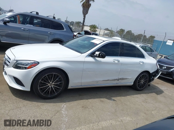2020 Mercedes-Benz C 300 with VIN 55SWF8DB8LU324658, listed as a IAAI auction lot 42034783 with 71,467 mi miles and . Bid and sale history available at DreamBid. Image 14.