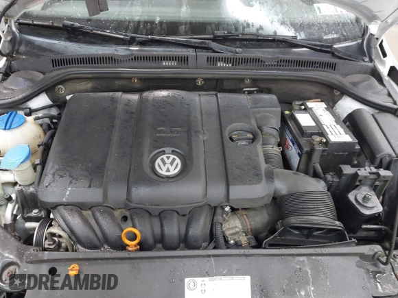 2012 Volkswagen Jetta SE z VIN 3VWDP7AJXCM075722, wystawiony jako IAAI lot #42688997 z przebiegiem 121 348 mil mil oraz . Historia ofert i sprzedaży dostępna na DreamBid. Obrazek 10.