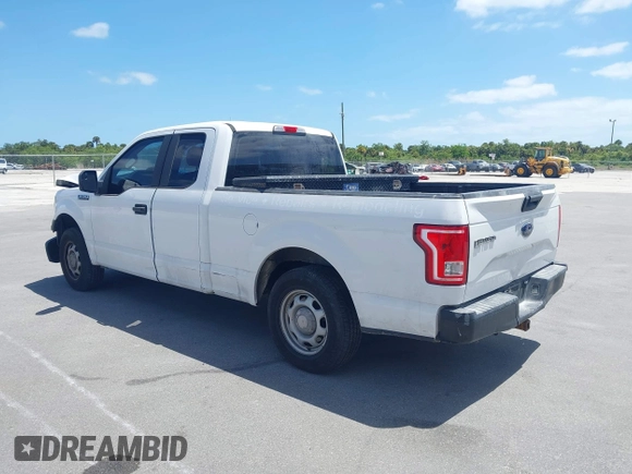 2016 Ford F-150 XL with VIN 1FTEX1C88GFD59256, listed as a IAAI auction lot 41956070 with 208,961 mi miles and . Bid and sale history available at carsss.com. Image 3.