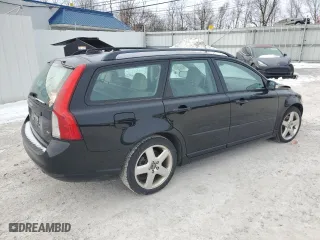 2008 Volvo V50 2.4L with VIN YV1MW382782421263, listed as a Copart auction lot 88403305 with 0 mi miles and Salvage Title. Bid and sale history available at carsss.com. Image 3.