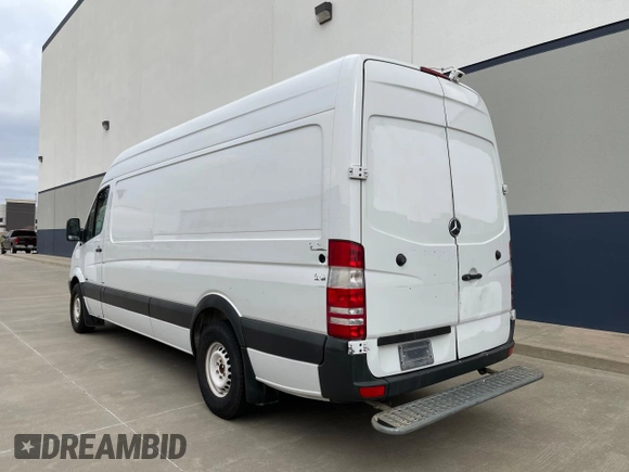 2011 Mercedes-Benz Sprinter Cargo Cargo with VIN WD3PE8CB5B5604980, listed as a Copart auction lot 87464074 with 412,111 mi miles and Clean Title. Bid and sale history available at DreamBid. Image 3.