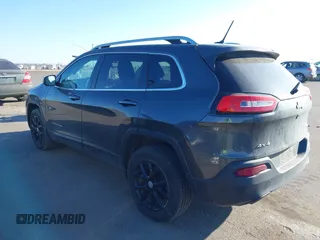 2016 Jeep Cherokee Latitude with VIN 1C4PJMCB8GW162224, listed as a IAAI auction lot 41847908 with 141,642 mi miles and . Bid and sale history available at carsss.com. Image 3.