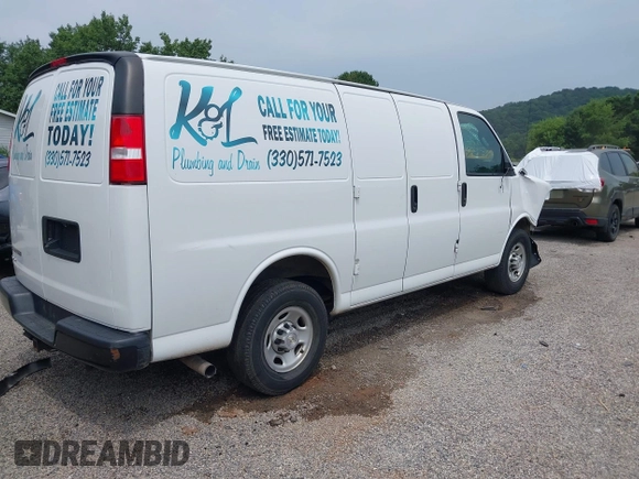 2020 Chevrolet Express Cargo with VIN 1GCWGAFGXL1232667, listed as a IAAI auction lot 42682111 with 90,751 mi miles and . Bid and sale history available at DreamBid. Image 4.